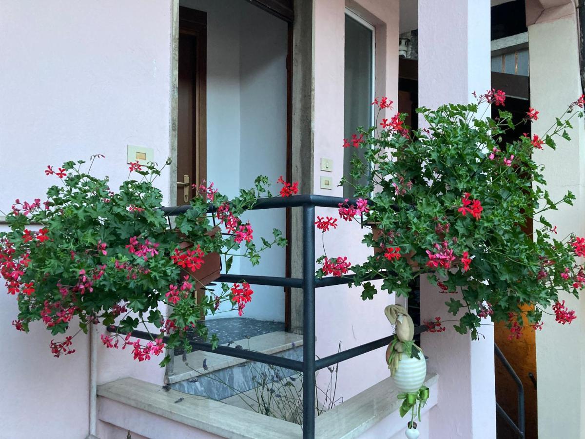 Casa Mirella Appartement Lovere Buitenkant foto